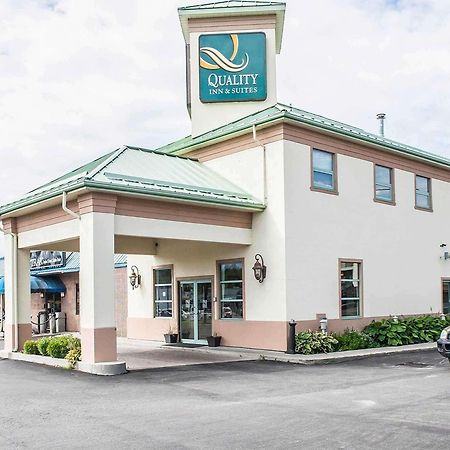 Quality Inn & Suites 1000 Islands Gananoque Eksteriør billede