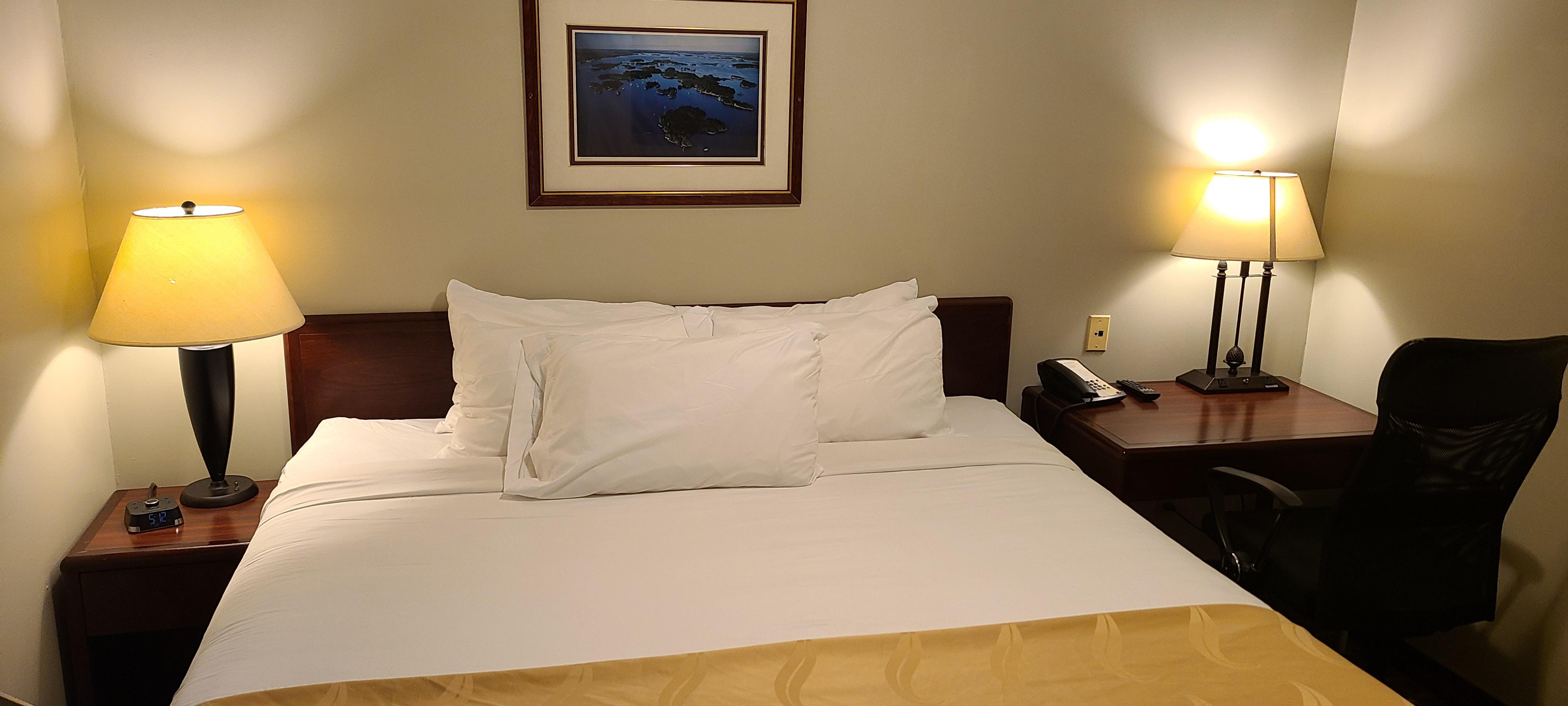 Quality Inn & Suites 1000 Islands Gananoque Eksteriør billede