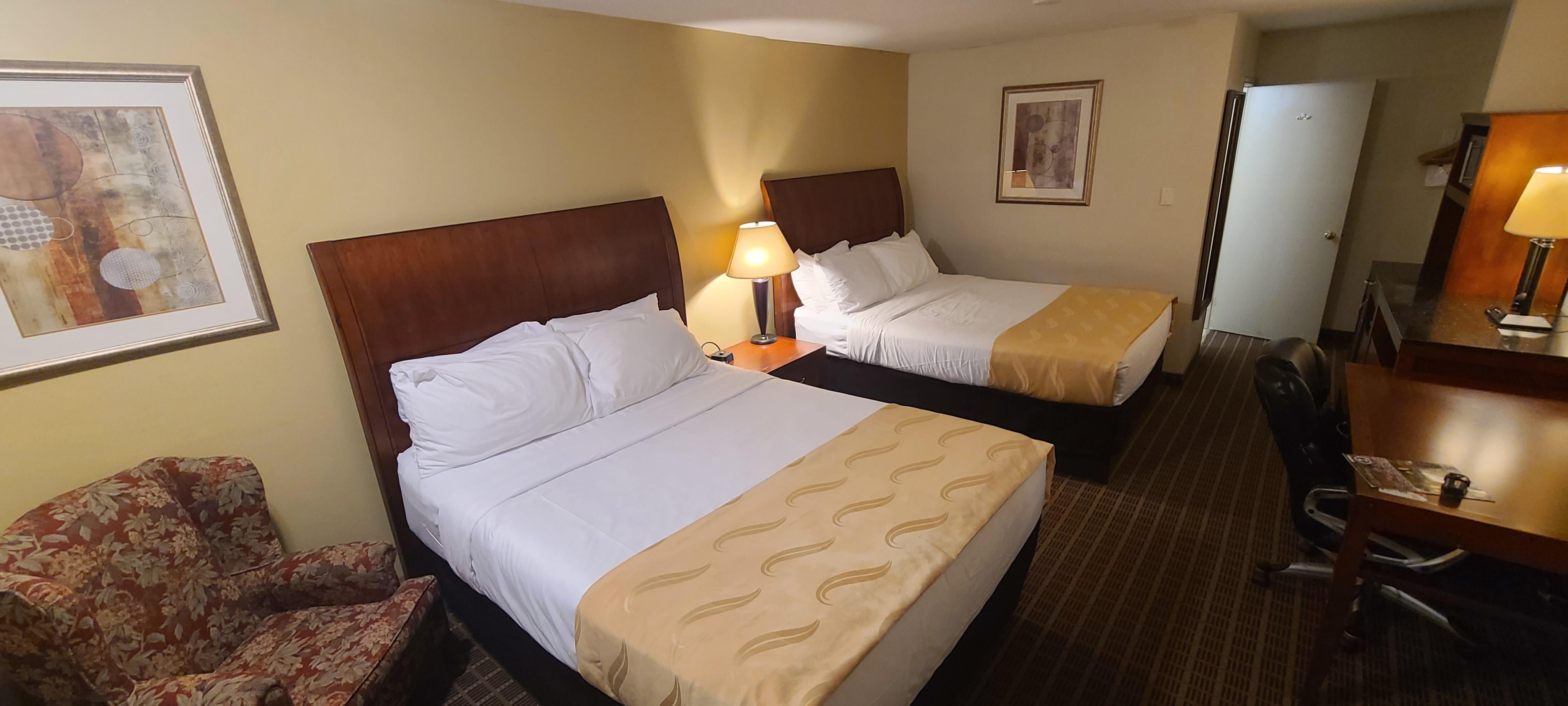 Quality Inn & Suites 1000 Islands Gananoque Eksteriør billede