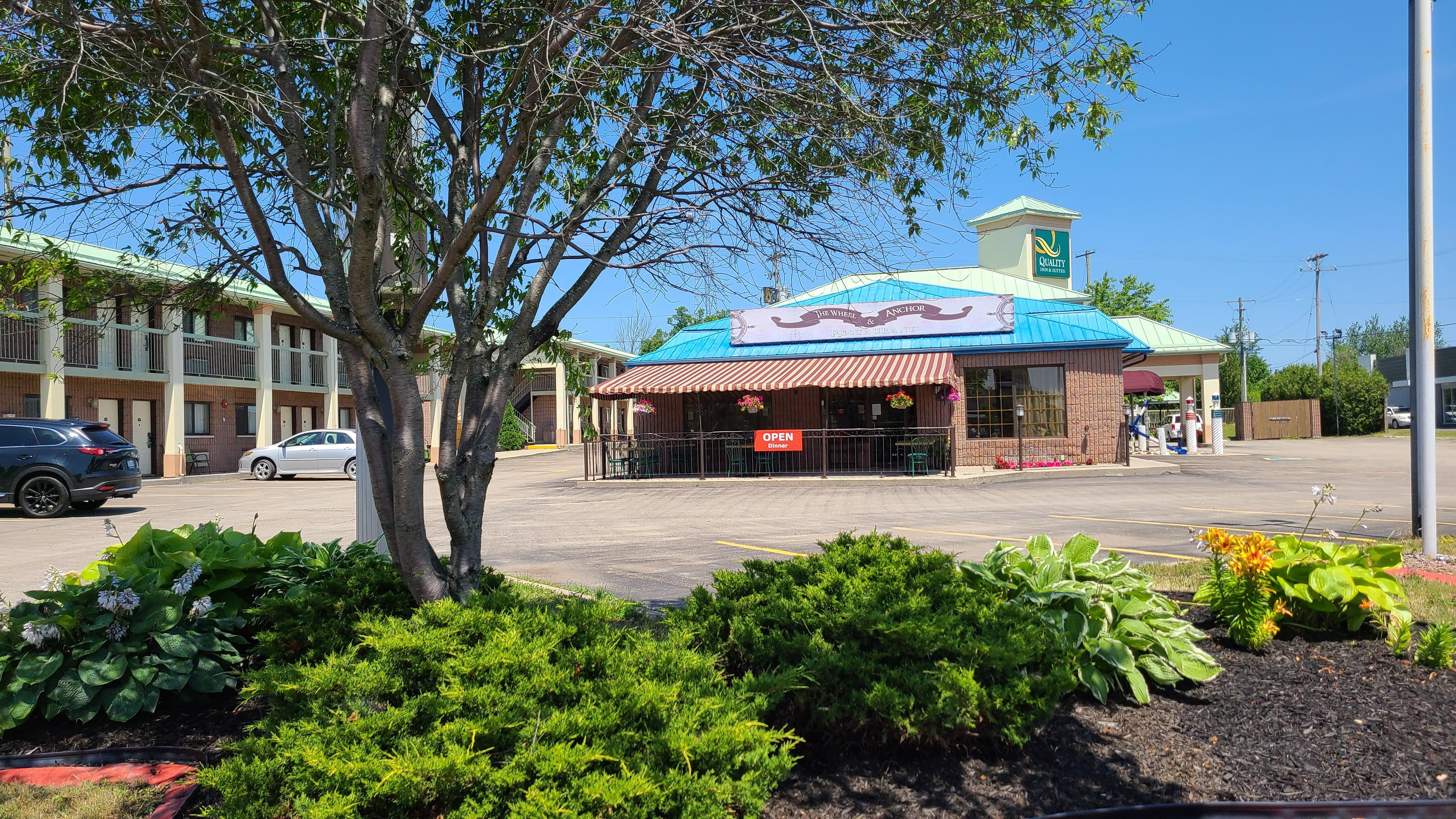 Quality Inn & Suites 1000 Islands Gananoque Eksteriør billede