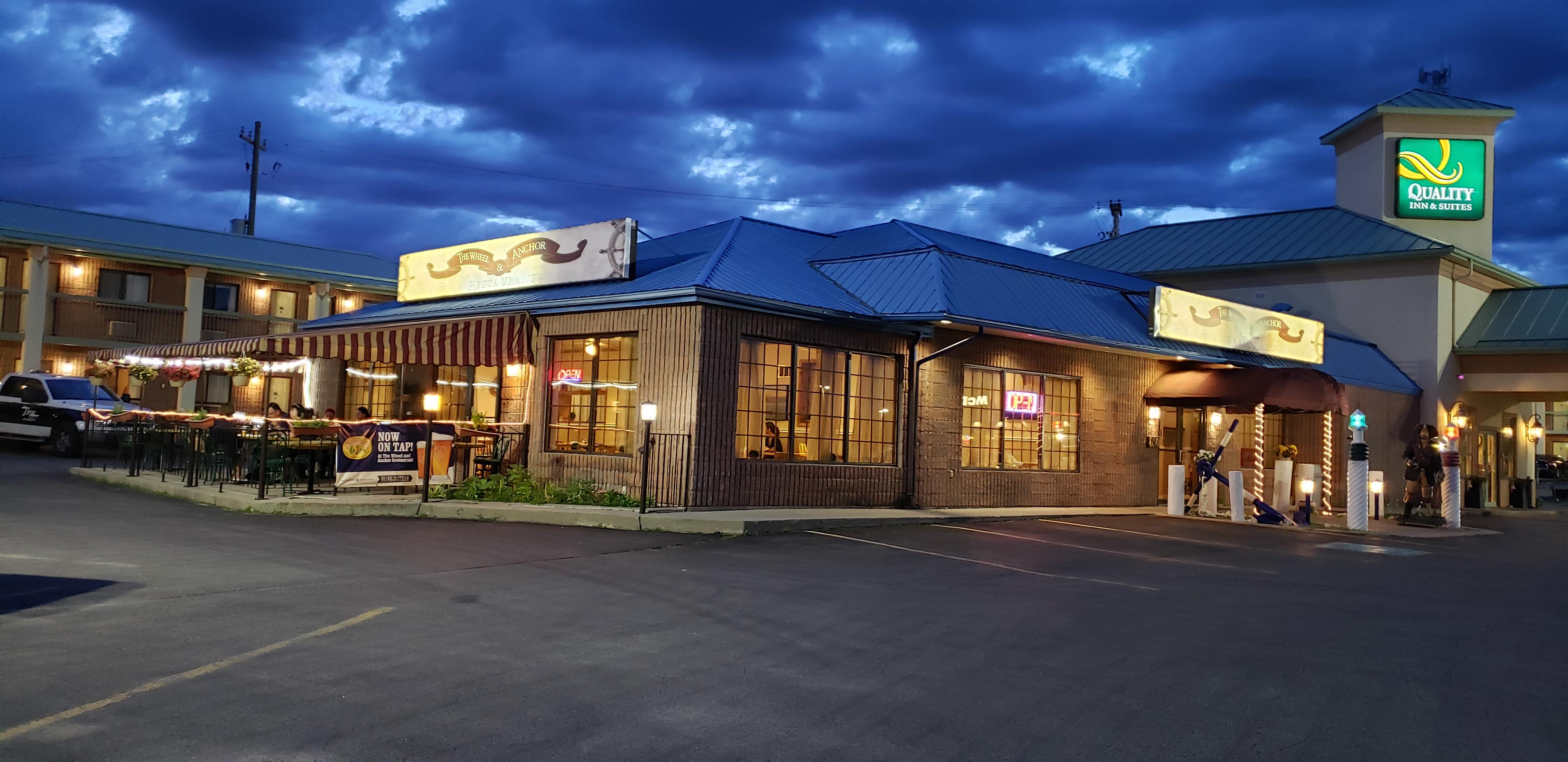 Quality Inn & Suites 1000 Islands Gananoque Eksteriør billede